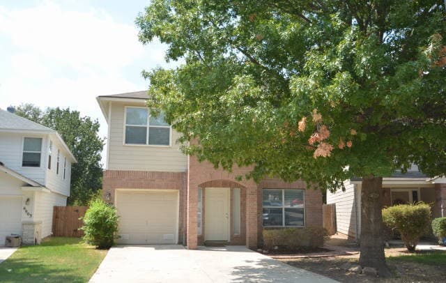 3-bedroom rental at 6907 Painter Way in San Antonio TX