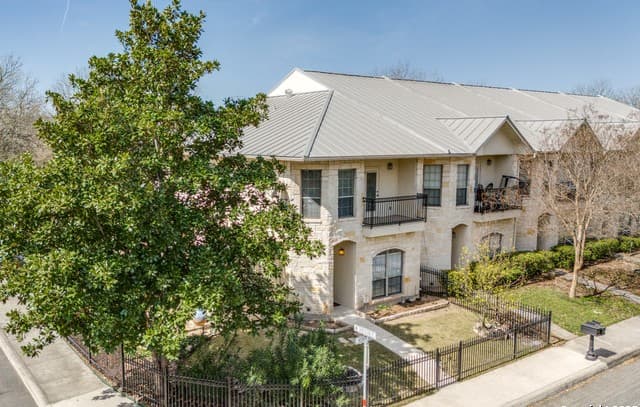 3-bedroom rental at 444 Herff St in Boerne TX