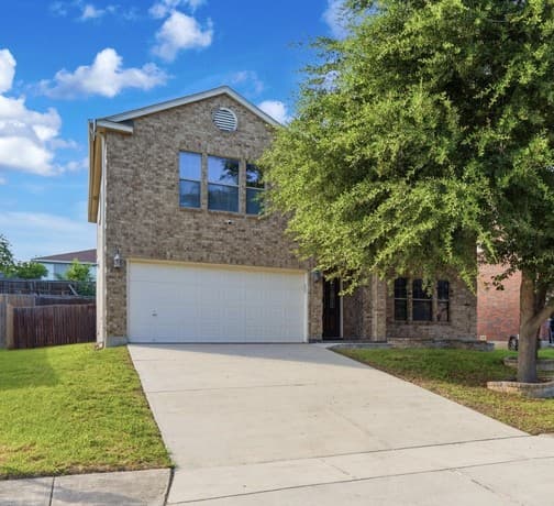 4-bedroom home for sale at 233 Springtree Trl in Cibolo TX