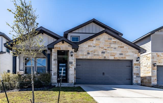 4-bedroom rental at 9510 Falls Canyon Blvd in Converse TX