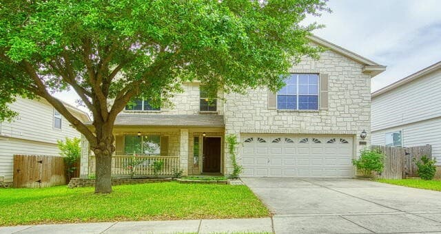 3-bedroom rental at 10310 Briar Rose in San Antonio TX