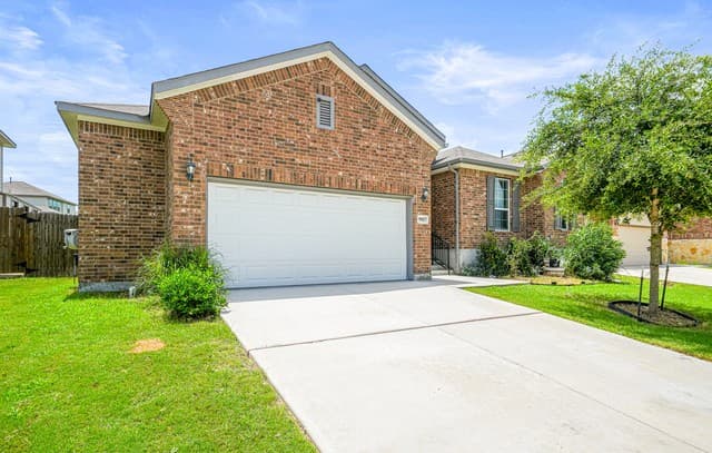 4-bedroom rental at 9957 Arches Valley in Schertz TX