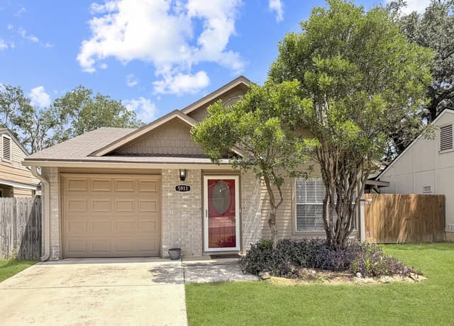 2-bedroom home for sale at 5911 Misty Gln in San Antonio TX