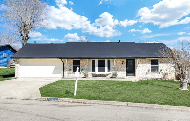 3-bedroom rental at 12614 Moss Hollow St in Live Oak TX