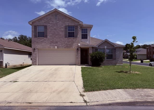 5-bedroom rental at 8003 Seatide Vis in San Antonio TX