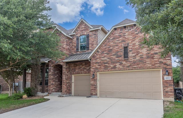 5-bedroom rental at 8103 Mystic Chase in Boerne TX