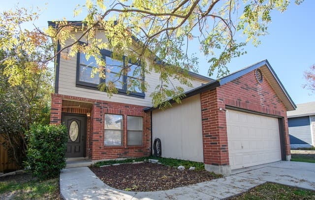 3-bedroom rental at 8166 Cheryl Meadow Dr in Converse TX