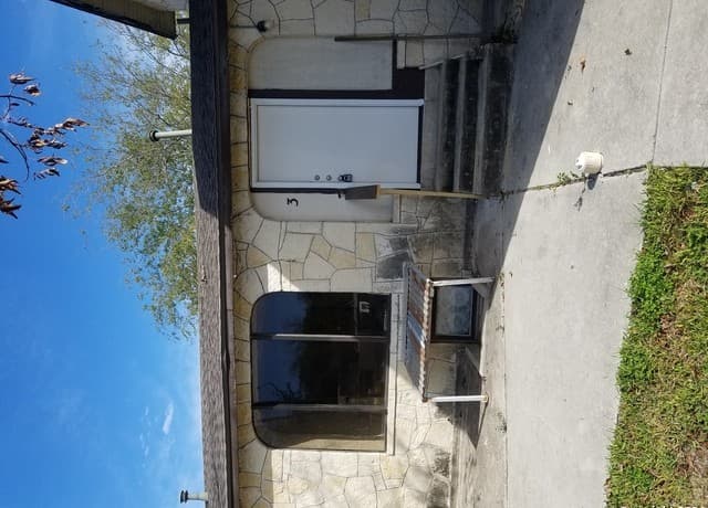 2-bedroom rental at 600 Monticello Ct Unit 3 in San Antonio TX