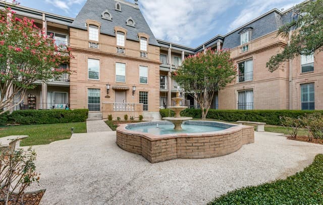 3-bedroom rental at 7709 Broadway Unit 113 in San Antonio TX