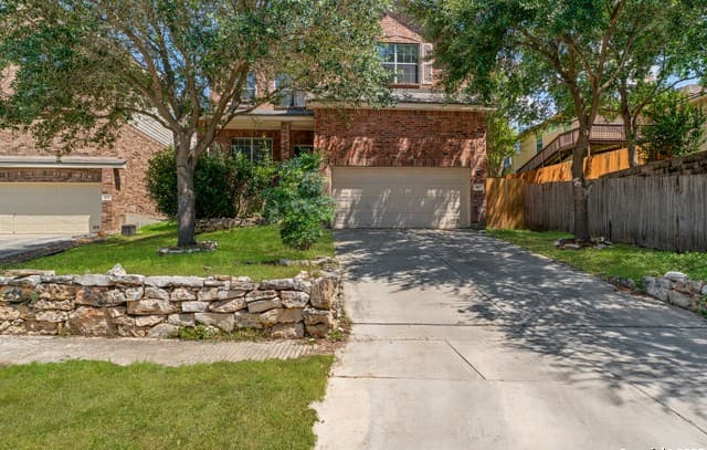 5-bedroom home for sale at 807 Midway Crst in San Antonio TX