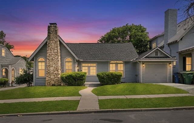 3-bedroom home for sale at 211 W Norwood Ct in San Antonio TX