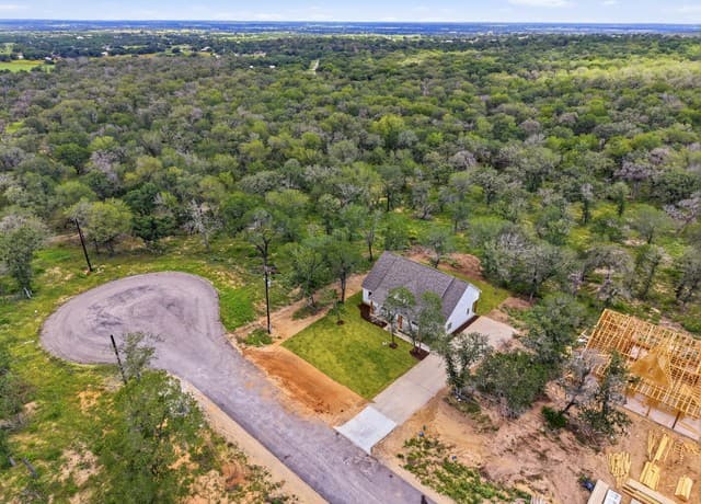 4-bedroom home for sale at 105 Tempranillo Ter in La Vernia TX