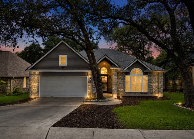 3-bedroom rental at 13410 Alcanfor in Universal City TX