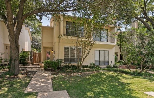 2-bedroom home for sale at 117 Montclair St in San Antonio TX