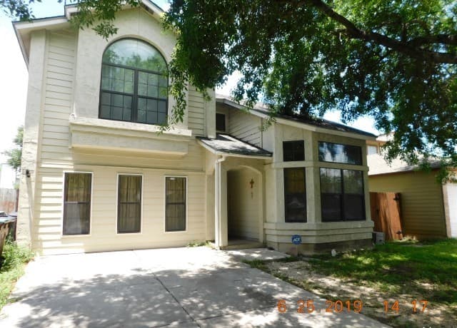4-bedroom rental at 10207 Canton Field in San Antonio TX