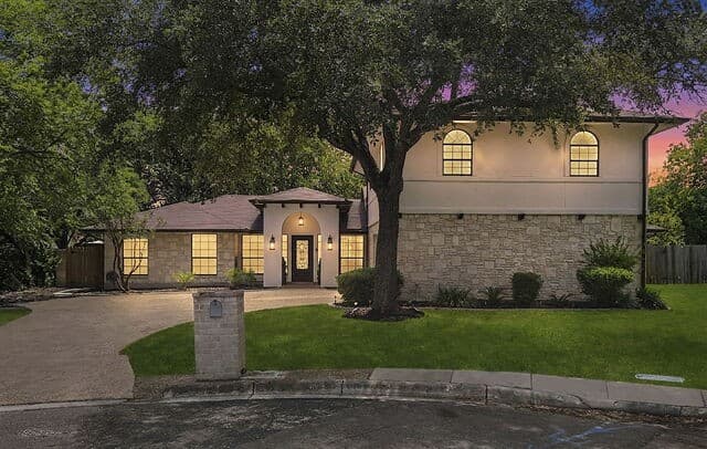 4-bedroom home for sale at 6215 Pine Needles in San Antonio TX