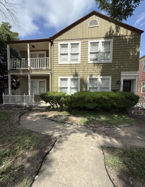 1-bedroom rental at 6711 Broadway in San Antonio TX