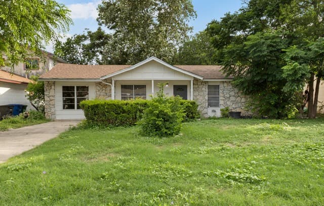 4-bedroom rental at 407 Cicero Dr in San Antonio TX