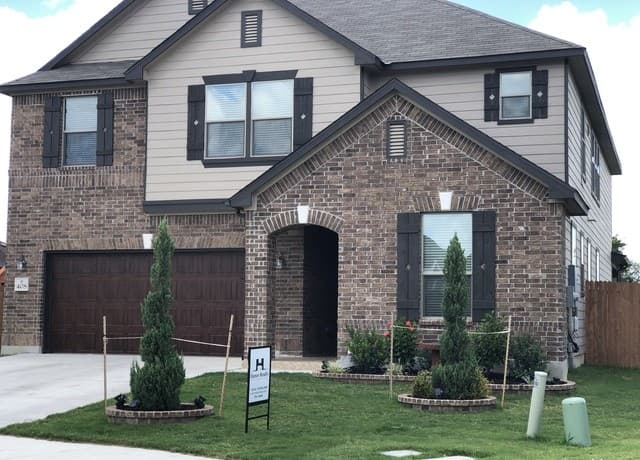 5-bedroom rental at 408 Landmark Stone in Cibolo TX