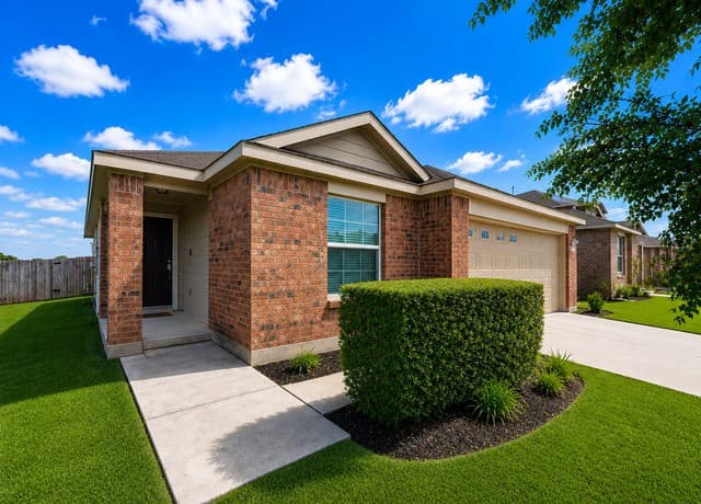4-bedroom rental at 8510 Terlingua Cove in Converse TX