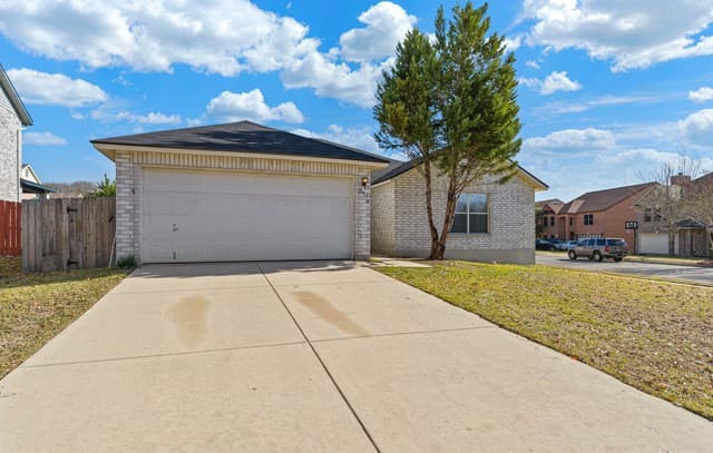 3-bedroom rental at 2913 Candleberry Dr in Schertz TX