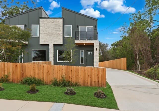3-bedroom home for sale at 2111 Virginia Blvd in San Antonio TX