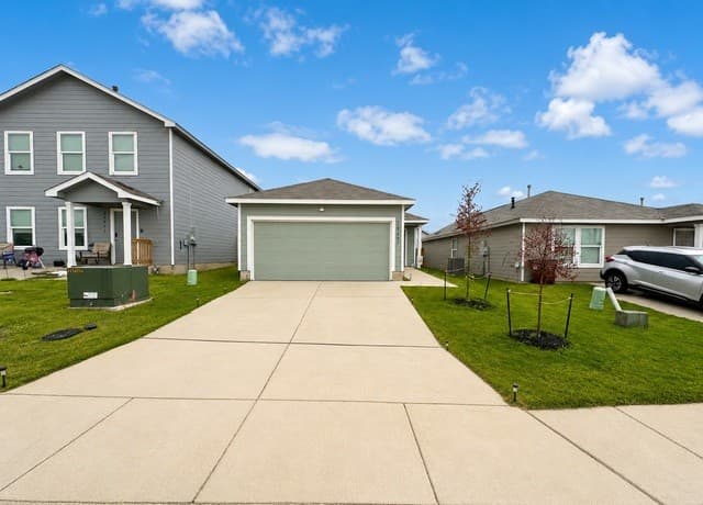 3-bedroom rental at 20407 Red Coral in San Antonio TX