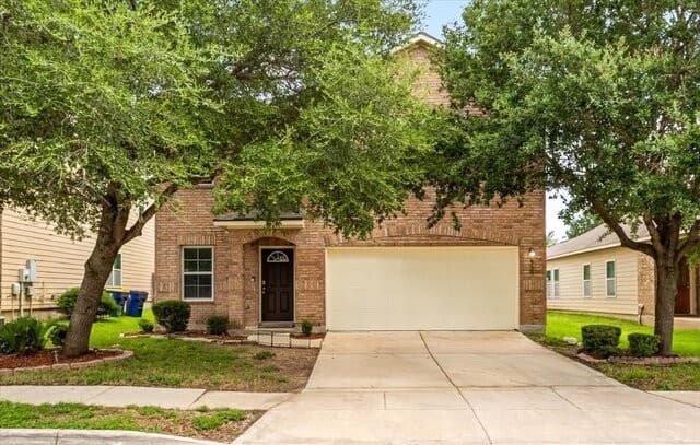 4-bedroom home for sale at 437 Stonebrook Dr in Cibolo TX