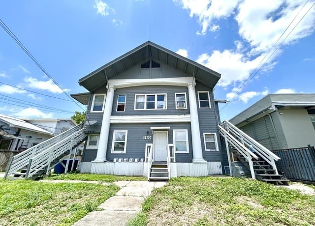 1-bedroom rental at 1137 W Ashby Pl Unit 6 in San Antonio TX