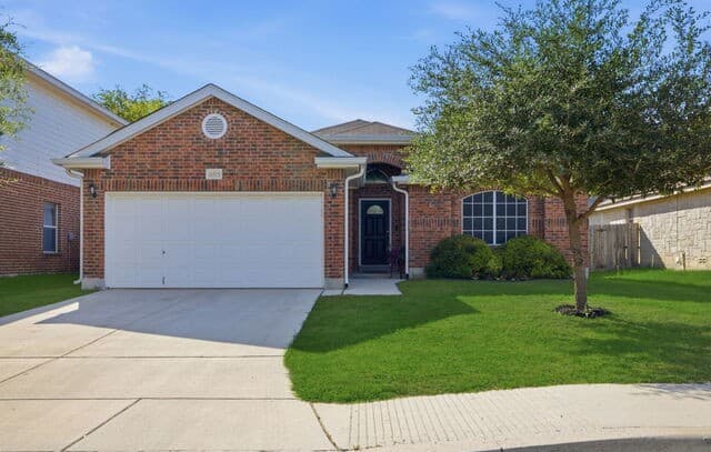 3-bedroom home for sale at 10423 Tollow Way in Helotes TX