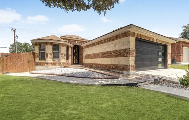 3-bedroom home for sale at 6838 Sabine Pass in San Antonio TX