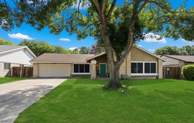 4-bedroom home for sale at 16514 Fox Knl in San Antonio TX