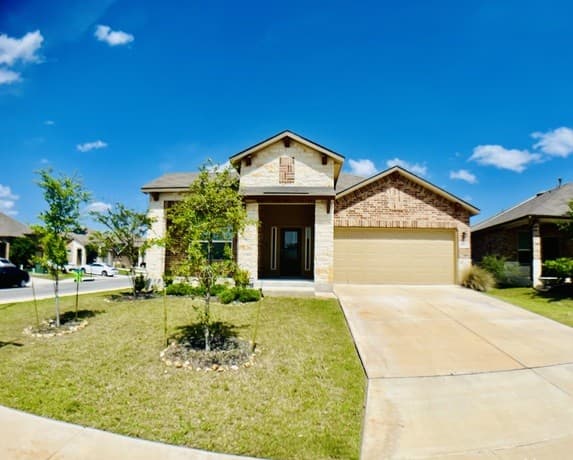 3-bedroom rental at 8732 Riddles Peak in San Antonio TX