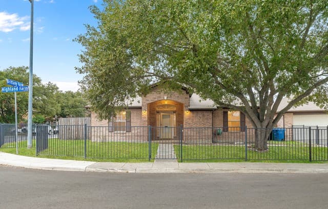3-bedroom rental at 4707 Highland Farm in San Antonio TX