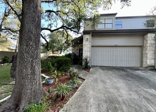 2-bedroom home for sale at 1316 Saint Andrews Unit N/A in San Antonio TX