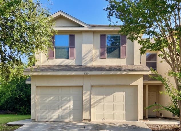 3-bedroom rental at 10814 Mathom Lndg Unit 2 in Universal City TX