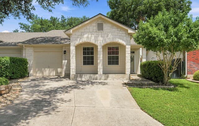 2-bedroom home for sale at 6215 Wexford Pl in San Antonio TX