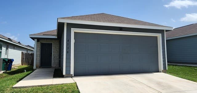 2-bedroom rental at 4538 Zoe Pass in San Antonio TX