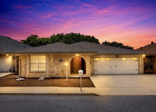 3-bedroom home for sale at 9113 Bonny Brk in Windcrest TX