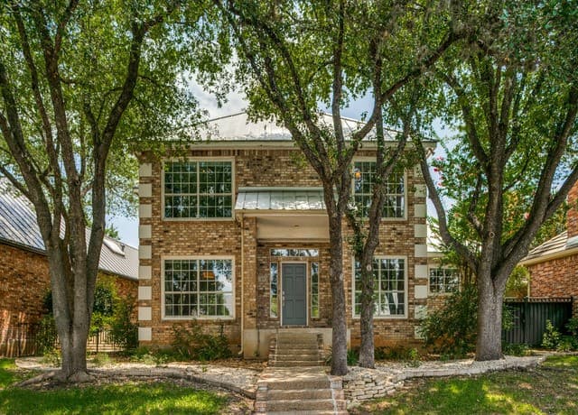 4-bedroom home for sale at 108 Westcourt Ln in San Antonio TX