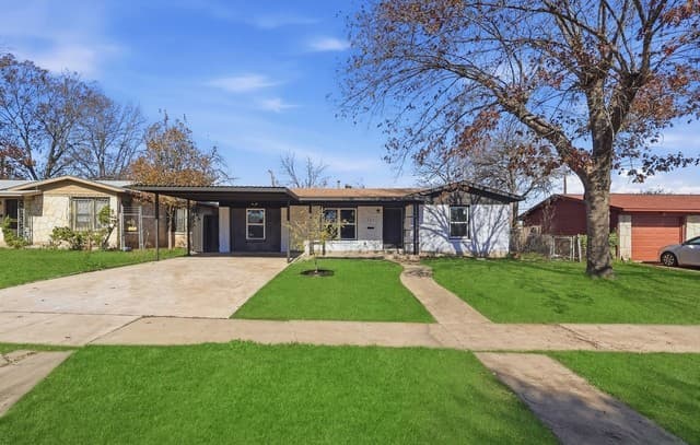 3-bedroom rental at 121 Eland Dr in San Antonio TX