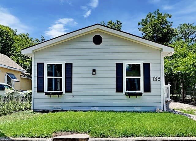 2-bedroom rental at 138 Hess St in San Antonio TX