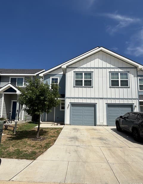 3-bedroom rental at 13311 Rowdy Cove Unit 101 in San Antonio TX