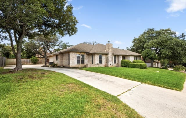 3-bedroom rental at 1710 Whitehaven in San Antonio TX