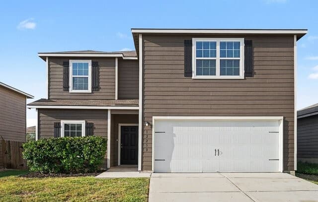 5-bedroom home for sale at 12250 Commander Dr in San Antonio TX