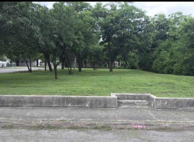 home for sale at 1029 Gladstone in San Antonio TX