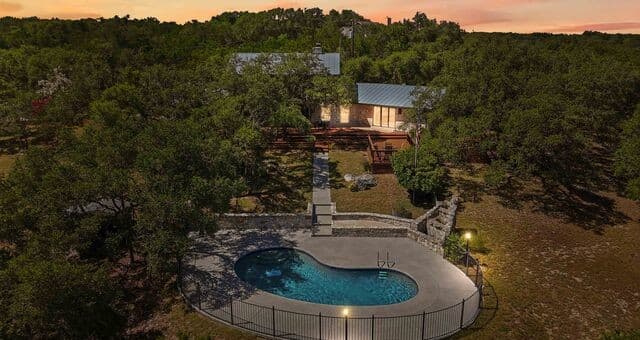 3-bedroom home for sale at 318 Remington Dr in Bergheim TX