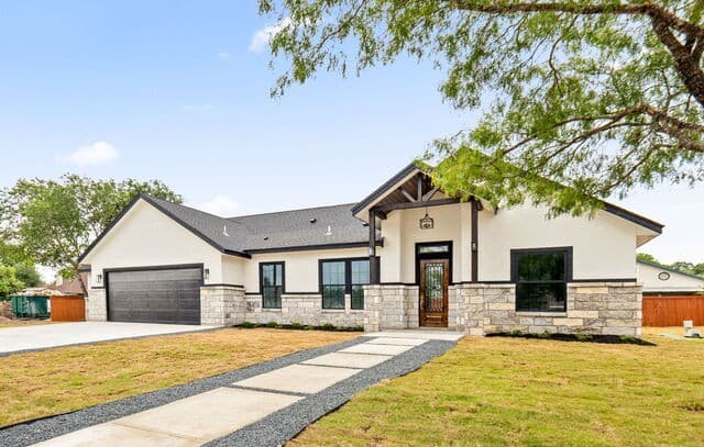 3-bedroom home for sale at 8220 Alton Blvd in Selma TX